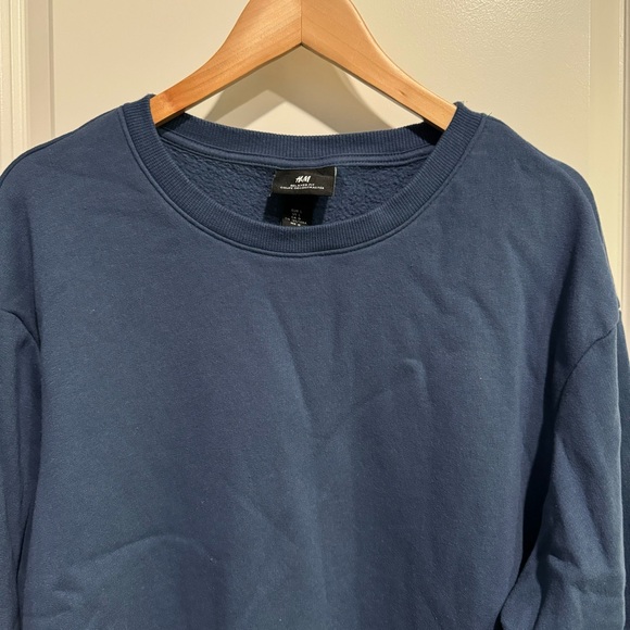 H&M Relaxed Fit Sweatshirt - Blue - Picture 3 of 3